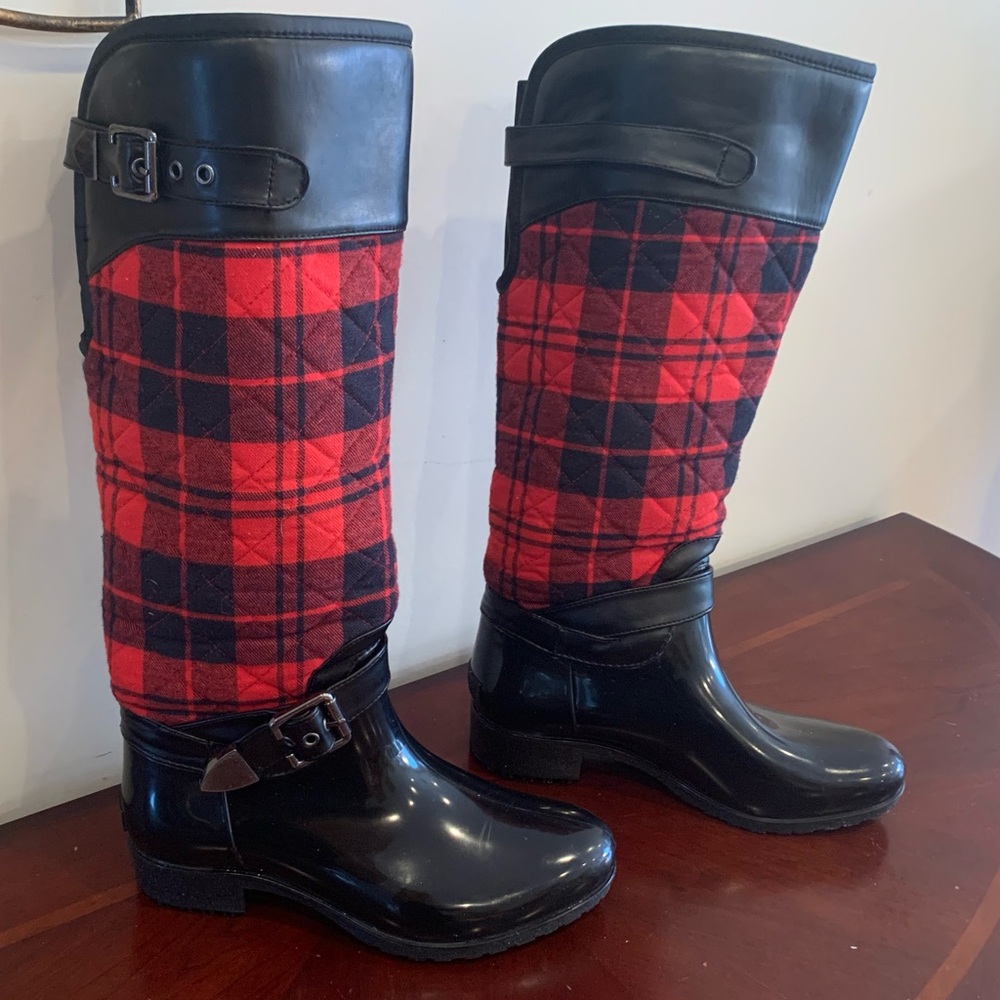 Charlie Paige Red and Black Boots w Faux Leather Detail and Buckles